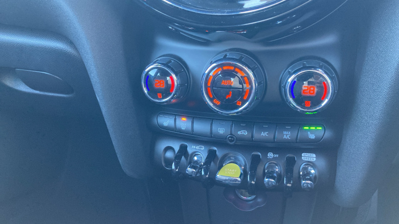 MINI Hatchback 135kW Cooper S Level 2 33kWh 3dr Auto Electric Hatchback